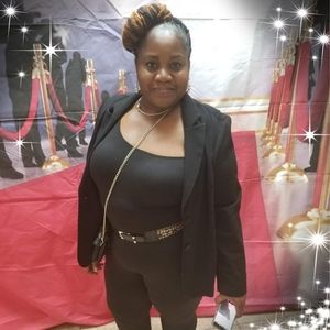 Meet your Posher, Joyce